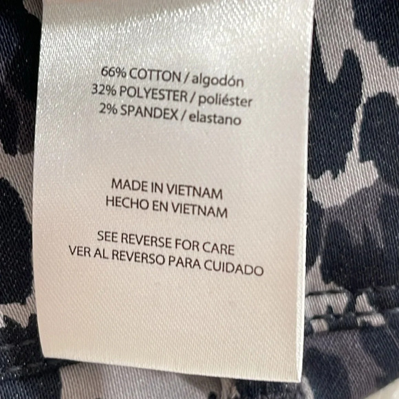 Isaac Mizrahi New York Distressed Leopard Tailored 5" Inseam Short Size 4 NEW - Picture 6 of 9